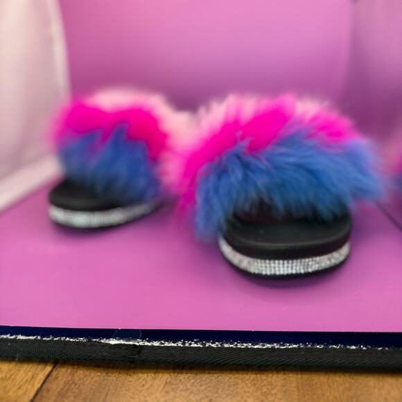 Akira NWOT Azalea Wang Dreamt We Spoke Rainbow Furry Slides Sandals Sz 8 Y2K - Picture 15 of 15